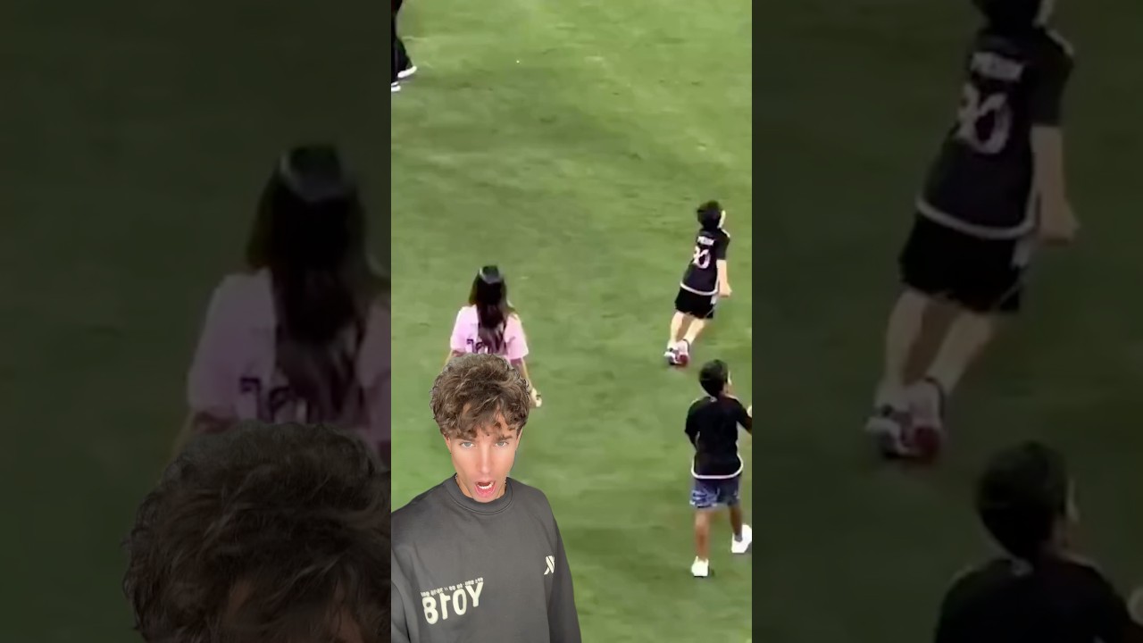 El beso que enfadó a Messi
