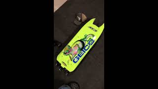 Miss Geico 36 Pro Boat