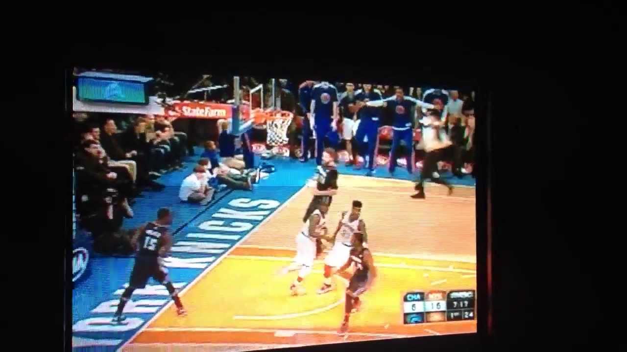 Raymond Felton dunks