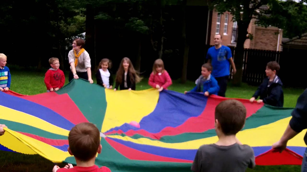 Beaver Scouts Enjoy Parachute Games YouTube