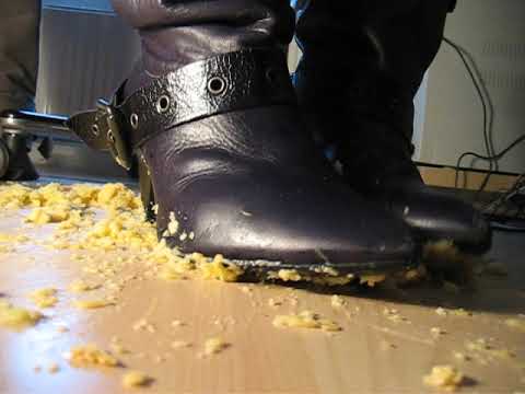 Messy with boots, asmr