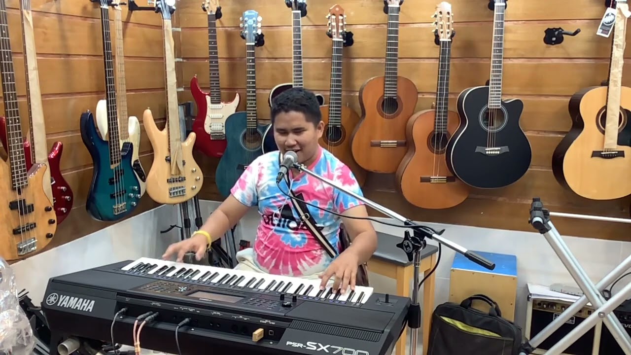 น้องต๋อมแม็กกี้บุกร้าน star music อุบลครั้งแรกจะเกิดอะไรขึ้น#star music อุบล#ปริญญาถิ่นขาม official