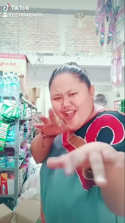 Story wa !! ini Joget atau GEMPA BUMI sih ?