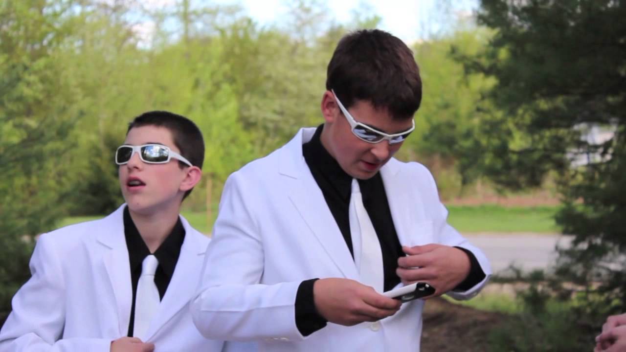 MIWB - Men In White Bloopers