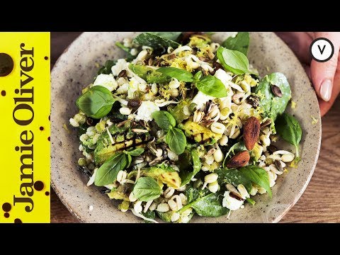 Video: Salad Dengan Barli, Labu Dan Blueberry