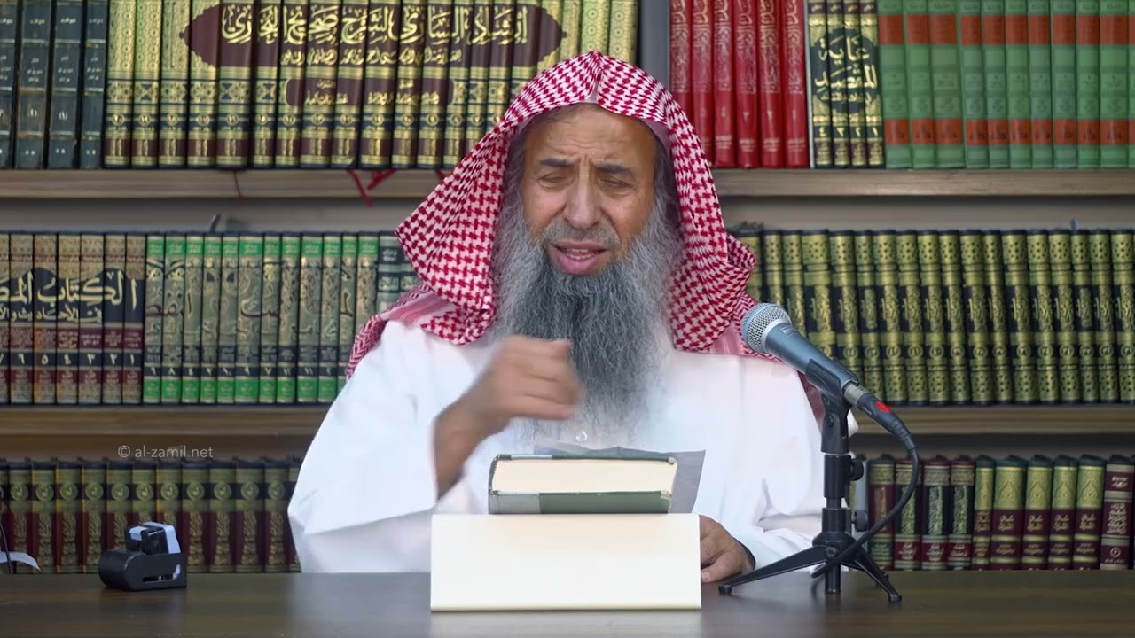 هل يجوز للمريض والجنود الأخذ بقول مالك أن المسح على الخفين ليس له توقيت؟