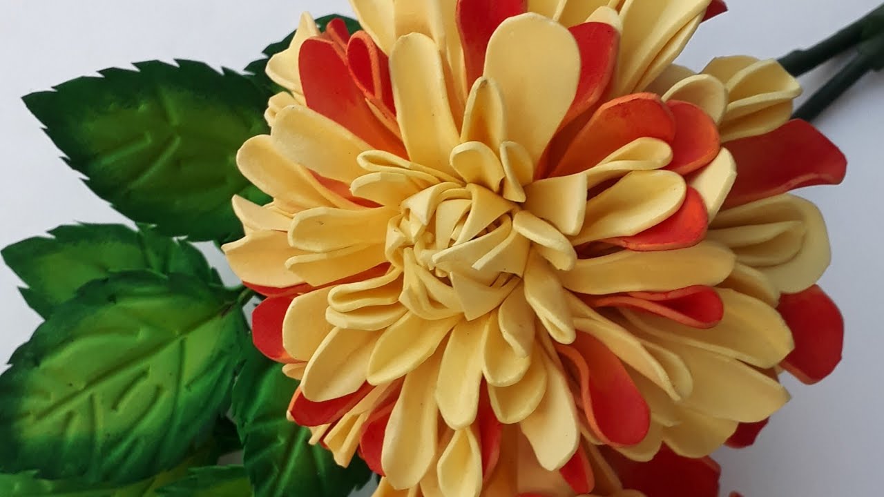 linda dália em e.v.a sem frisadores!!