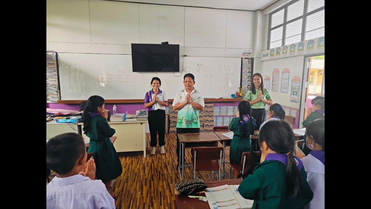 โรงเรียนบ้านเหล่าหญ้า