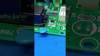 How to install smd diodes using manual soldering #soldadura #repair #tips #electronic #tutorial