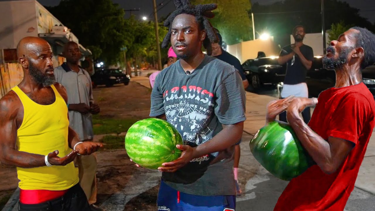 Платить незнакомцам в окопах за то, чтобы они поймали арбуз с детским маслом!