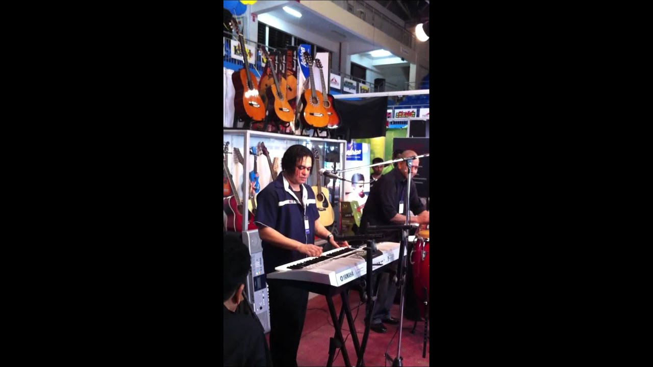 #Sefo Hansen Tongan keyboardist