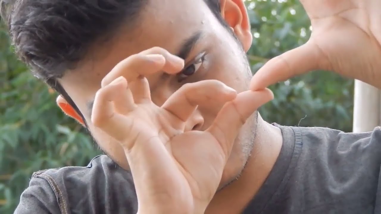 simple magic tricks in hindi / paper ball vanish / learn magic tricks