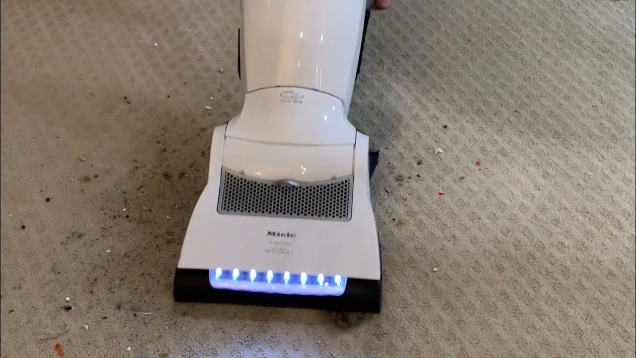 Miele S7/U1 S7280 Bagged Upright Vacuum Cleaner - Review ...