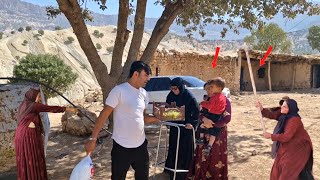 Download Lagu Stepmother Documentary: Hamid's Family Returns to Isa's Old House. And Zahra's Absence MP3 Download Lagu Stepmother Documentary: Hamid's Family Returns to Isa's Old House. And Zahra's Absence MP3