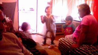 Radoc Kislány Táncol