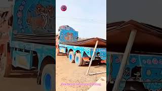 WOOD BEAM STEEL UNLOADING TRICK 😳 simple heavy-load solution #shorts #construction #logistics