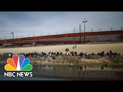 Biden Admin Asks Supreme Court To Lift Title 42