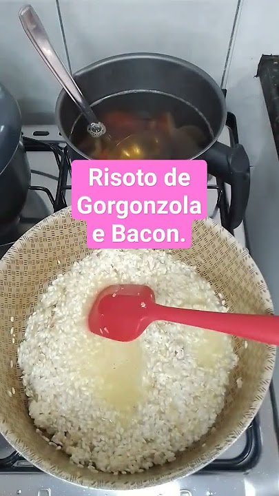 Risoto de bacon com gorgonzola…tem como facar ruim??? Impossível…Faz