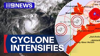 Cyclone Fina intensifies as it closes in on Darwin | 9 News Australia