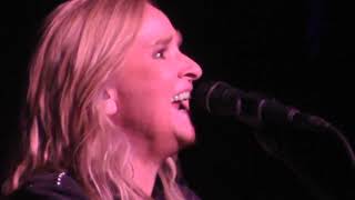 Melissa Etheridge &quot;Enough of Me/Breakdown&quot; live 10/3/15 (4) The Egg, Albany, NY