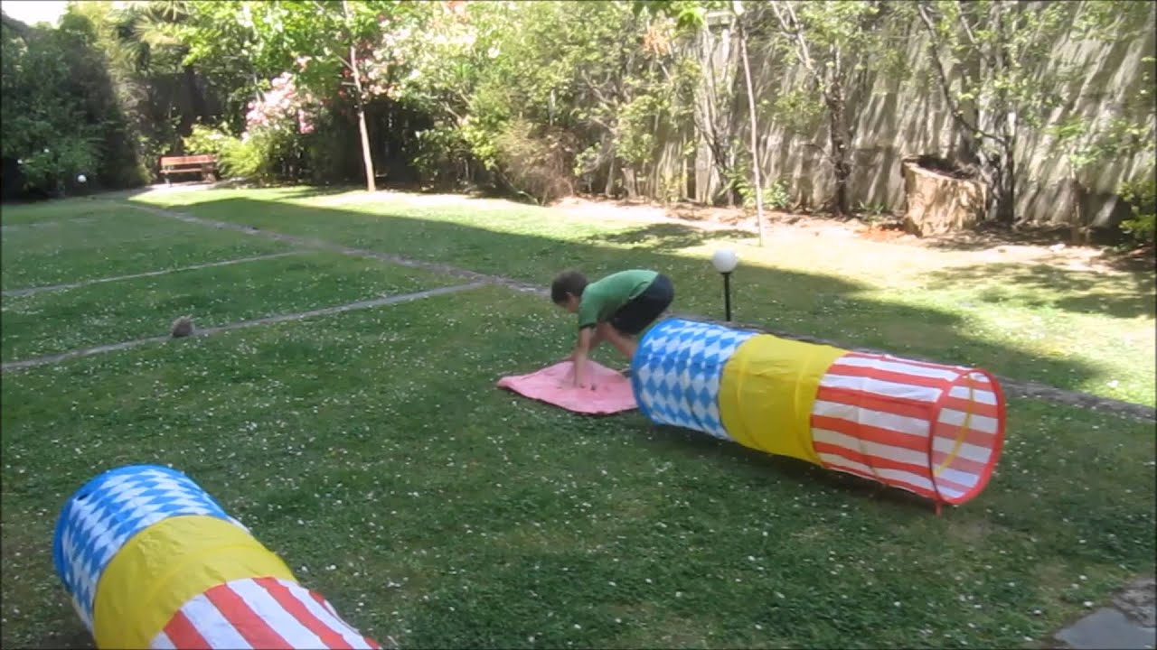 Pista de obstáculos - YouTube