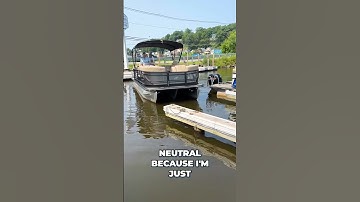 Handling Close-Quarter Docking Situations: Bridge Marina Docking Tips #boat #shorts #docking