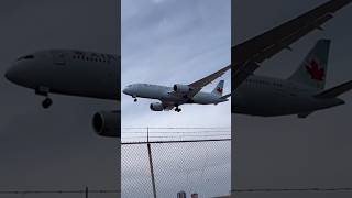 Air Canada Boeing 787-8 Dreamliner close up view  #aircanada #boeing787