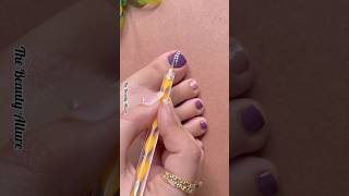 💅💜Easy toe nail art design #nailart2025 #shorts #shortvideo