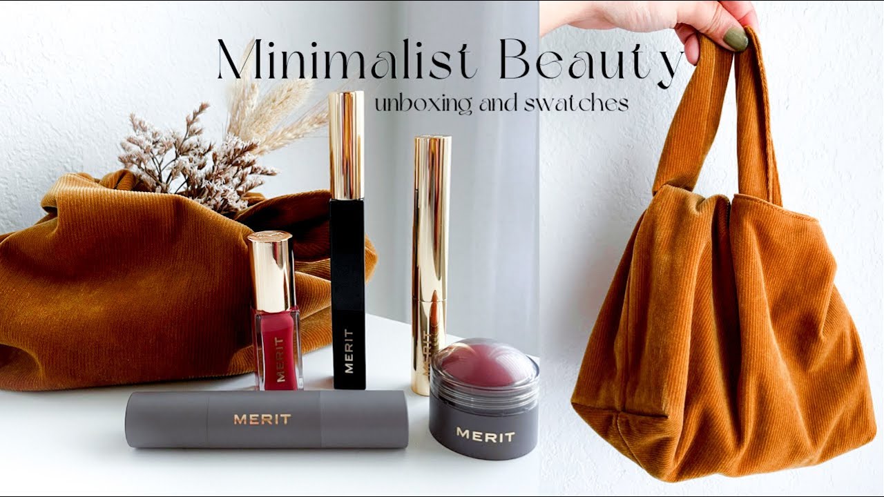 WHAT’S IN MY MINIMALIST MAKE UP BAG?🌱 Merit Beauty Swatches 
