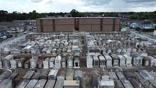 New Orleans has the MOST INTRESTING Cemeteries