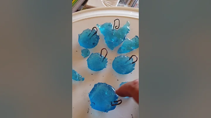 Glass Botanical Blue recycled kiln fused by Veroni...