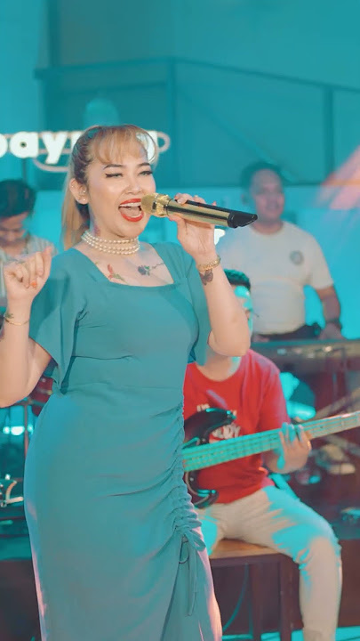 Manukmu Dicokot Semut - Mommy Deve ( Live Dangdut Lembayung Music ) - Mommy Deve #lembayungmusic