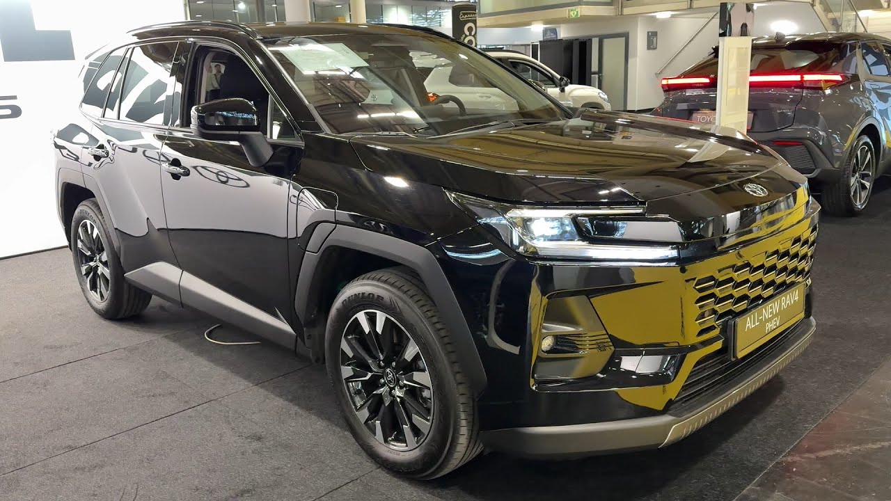 New TOYOTA RAV4 2026 (EUROPE) - FIRST LOOK & visual REVIEW (PHEV, Base spec)