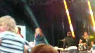 Paramore at the full ponty