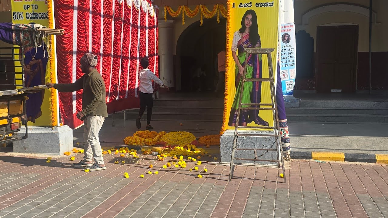 ಮಿಸ್ ಮಾಡ್ದೆ ಎಲ್ಲರೂ ನಂಜರಾಜ ಬಹದ್ದೂರ್ ಚೌಟ್ರಿ ಮೈಸೂರಿಗೆ ಬನ್ನಿ ಆಯ್ತಾ