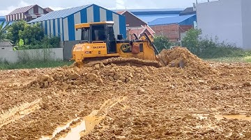 Processing Landfill into Flooding Area by Shantui DH17C3 Dozer with Dump