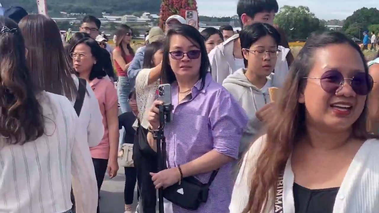 Bữa Nay Cả Quán Đi Lễ Hội Hoa Ở Đài Trung #cuocsongthuongngayonuocngoai #vlog 