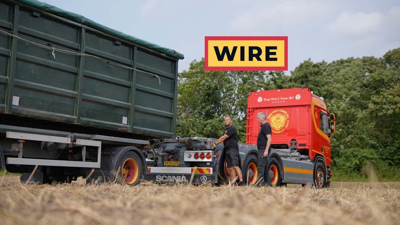 Wire your container!