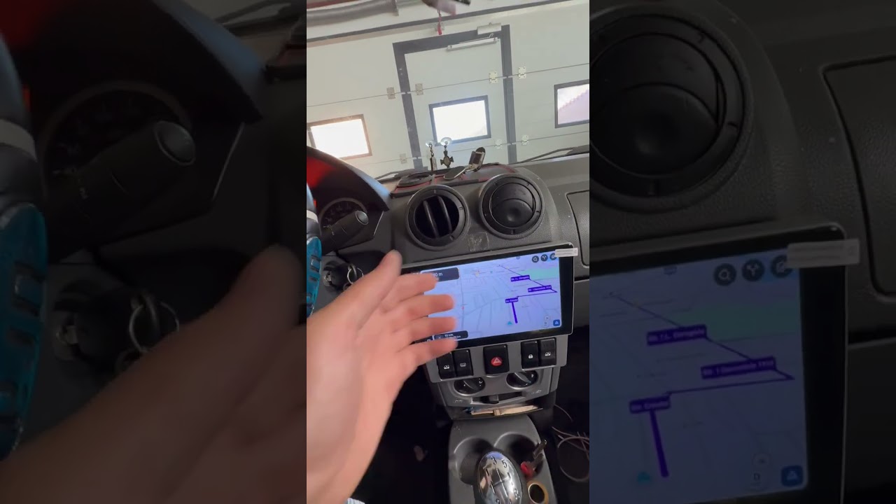 Navigație Logan 2GB Quad Core + camera Marșarier 1080p