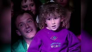 Download Lagu Gloria Estefan = Coming Out Of The Dark - Live -  1991 - Crystal Clear - HD MP3