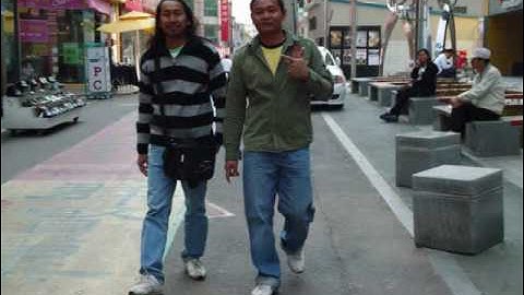 indung indung lya maharani  poto  in  korea.wmv