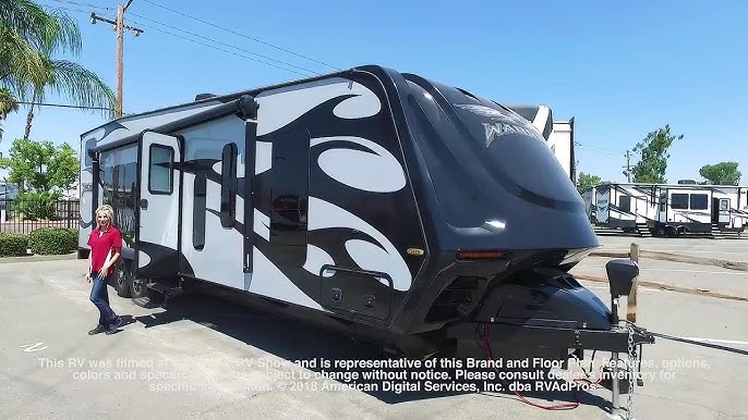 2019 Weekend Warrior Toy Hauler Jj2400