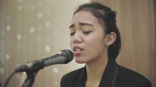 Kaulah segalanya - Ruth Sahanaya ( Cover by Ajeng Febby H feat Joe Wuhang)