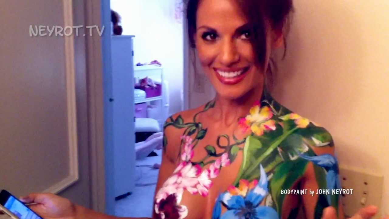 Tasha Nicole in Bodypaint YouTube