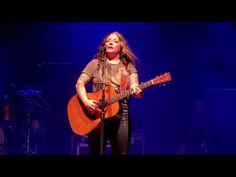 Ashley McBryde - BIBLE and a .44 - Austin, Texas