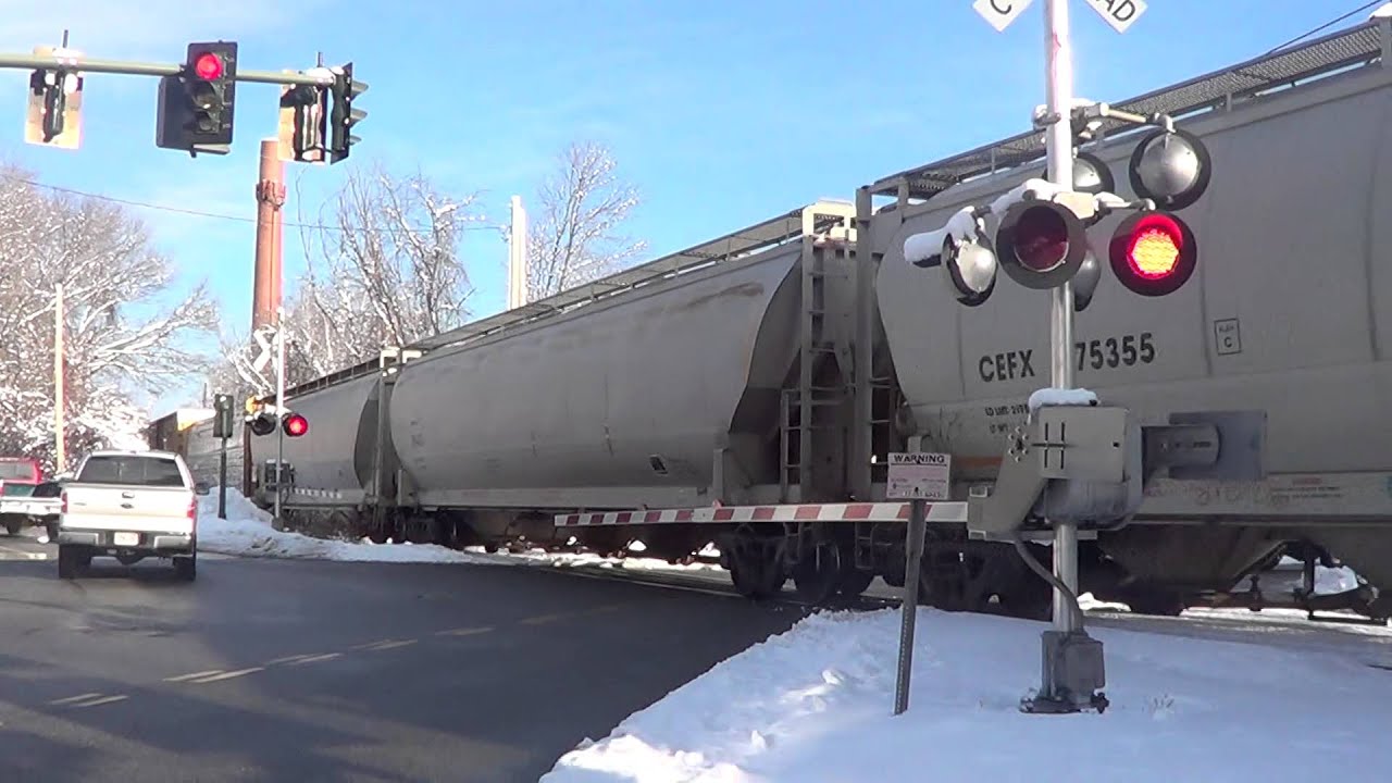 SEPO w/ CSX Power and 32 cars at Westford, Ma. 1/19/14 - YouTube