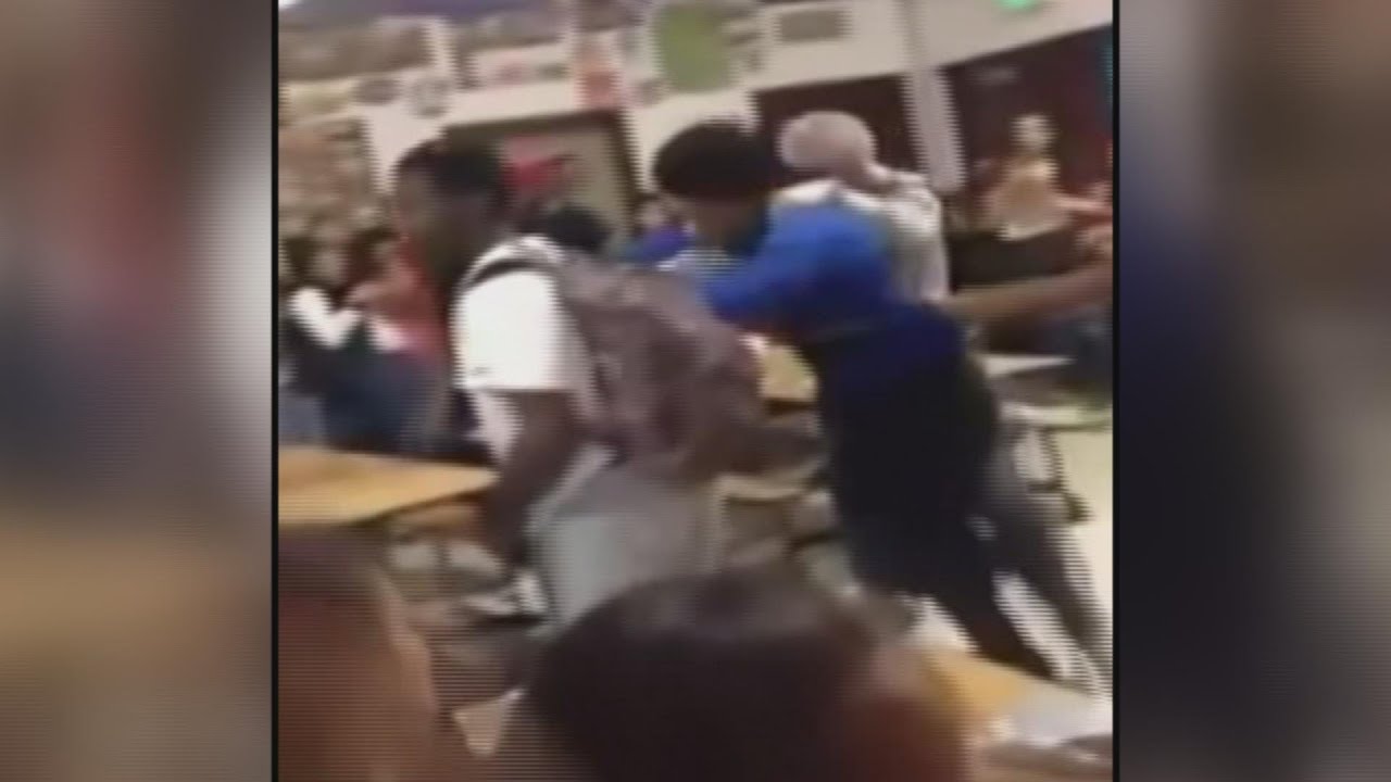 Un esudiante en problemas por agredir a su maestro