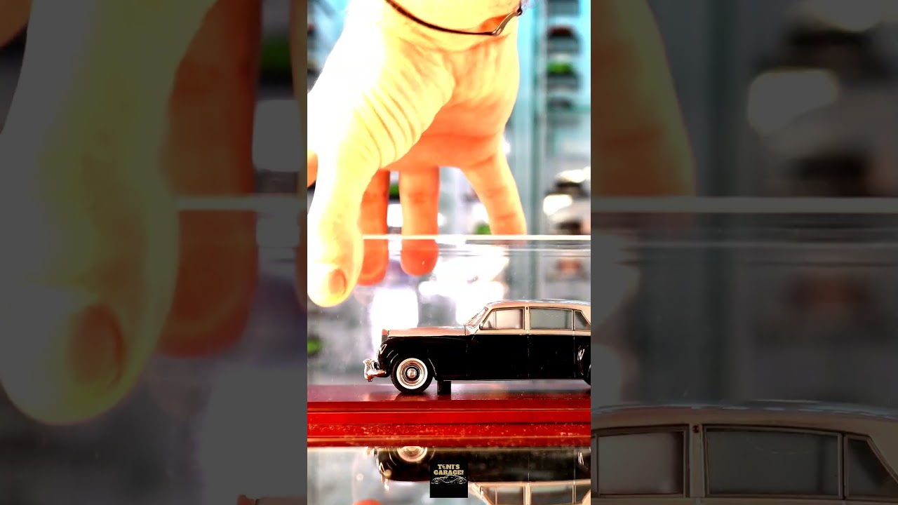 1970 Rolls Royce Phantom VI Caroserie James Young - True Scale Miniatures 1/43