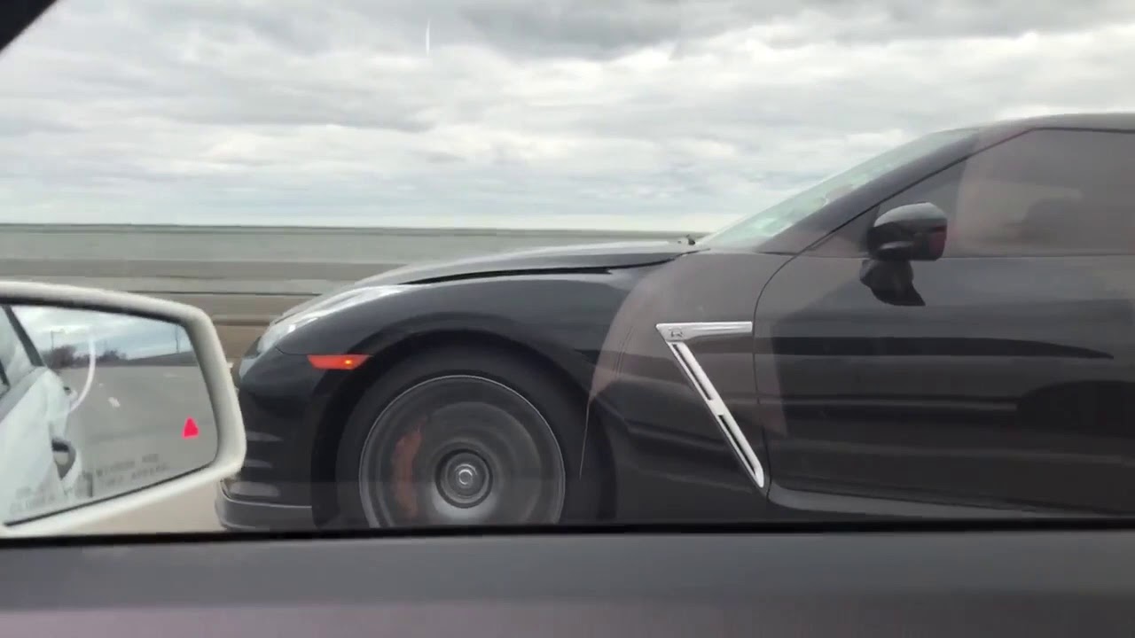 Nissan GTR R35 FBO E85 vs Mercedes Benz C63 STAGE 3+