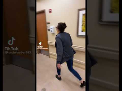 Scare Prank T Rex Reaction 